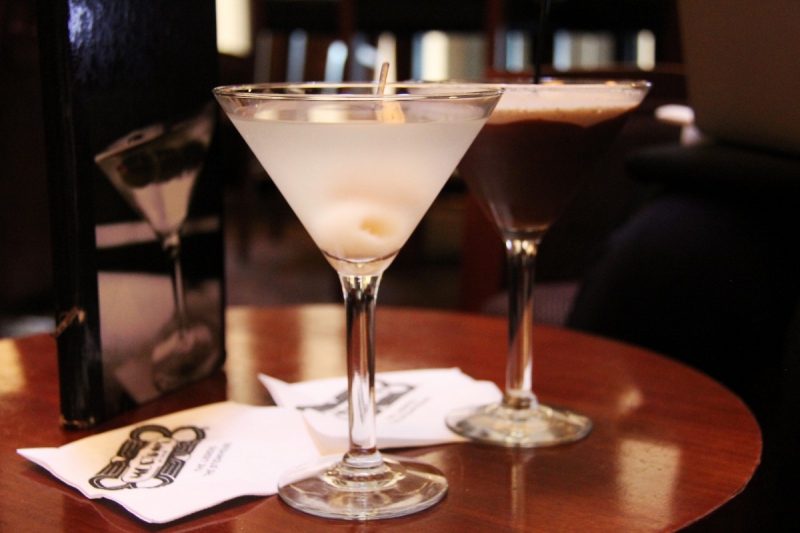 brasserie-LES MAYONS-min_martini_bar_lychee_chocolate_alcohol_liquor_happy_hour_happy-910161